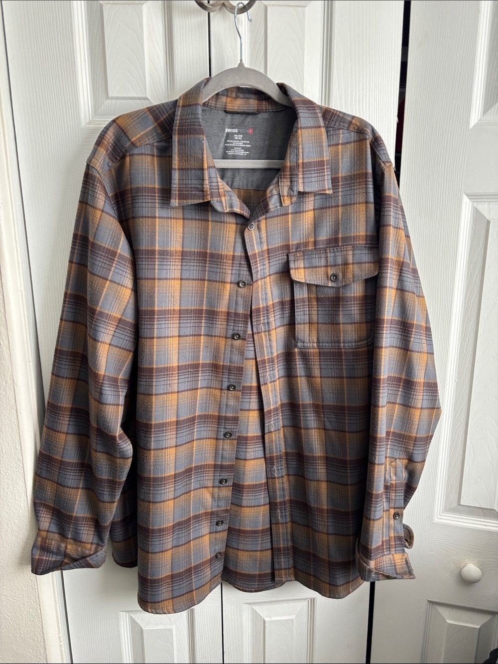 Swiss Tech Men's Plaid Button-Down Shirt in Gray and Brown